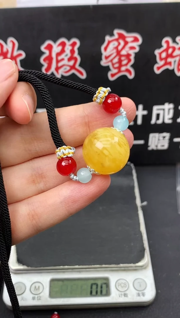 蜜蜡未镶嵌珠宝奇石114