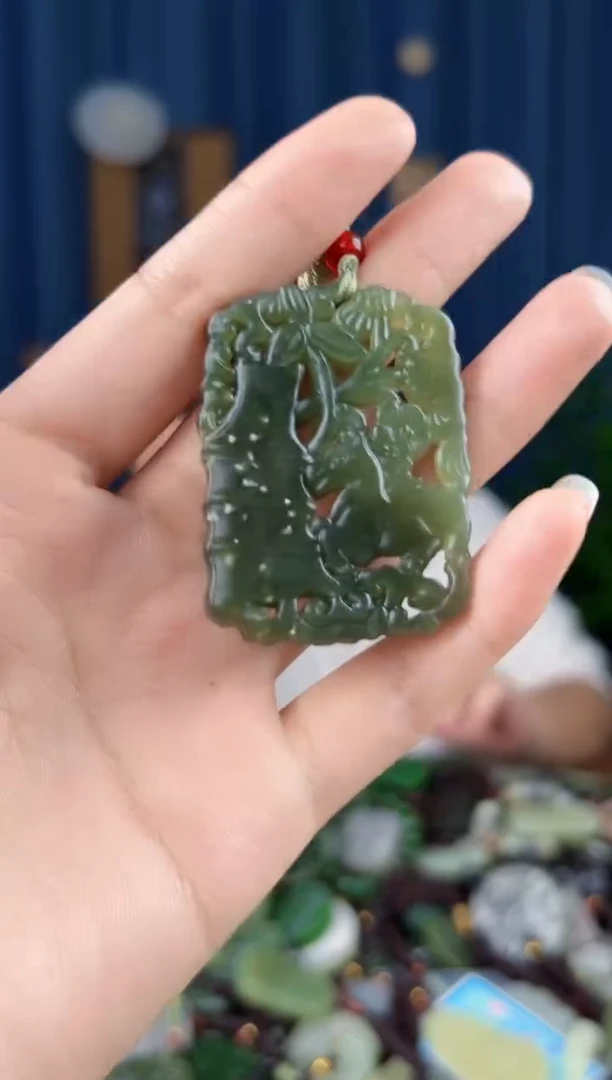 未镶嵌和田玉挂件拍一发一，多样性发货