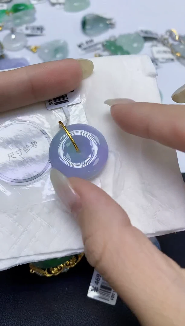 颈饰18K金镶嵌翡翠天然缅甸翡翠A货多样性发一件