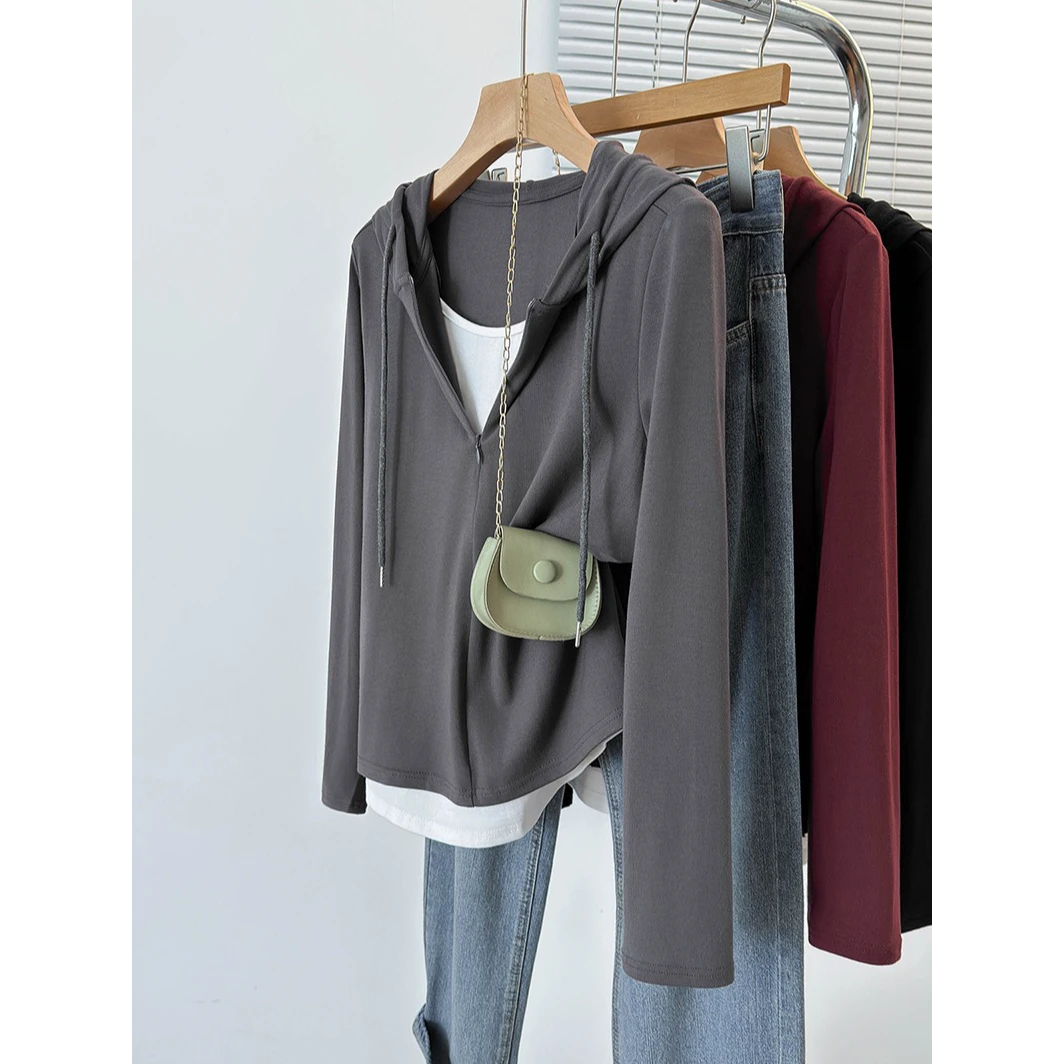 胖mm时尚连帽假两件t恤女早春欧货长袖上衣2025年新款大码女装潮