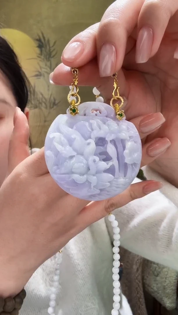 颈饰未镶嵌翡翠吊坠