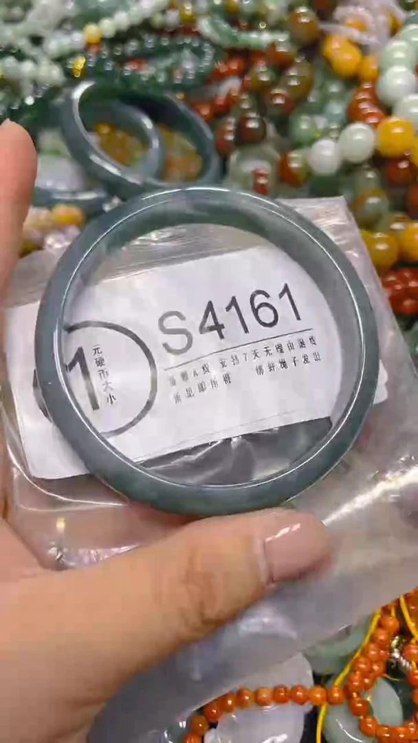 颈饰未镶嵌翡翠62/ S /翡翠A货，一件也是批发价