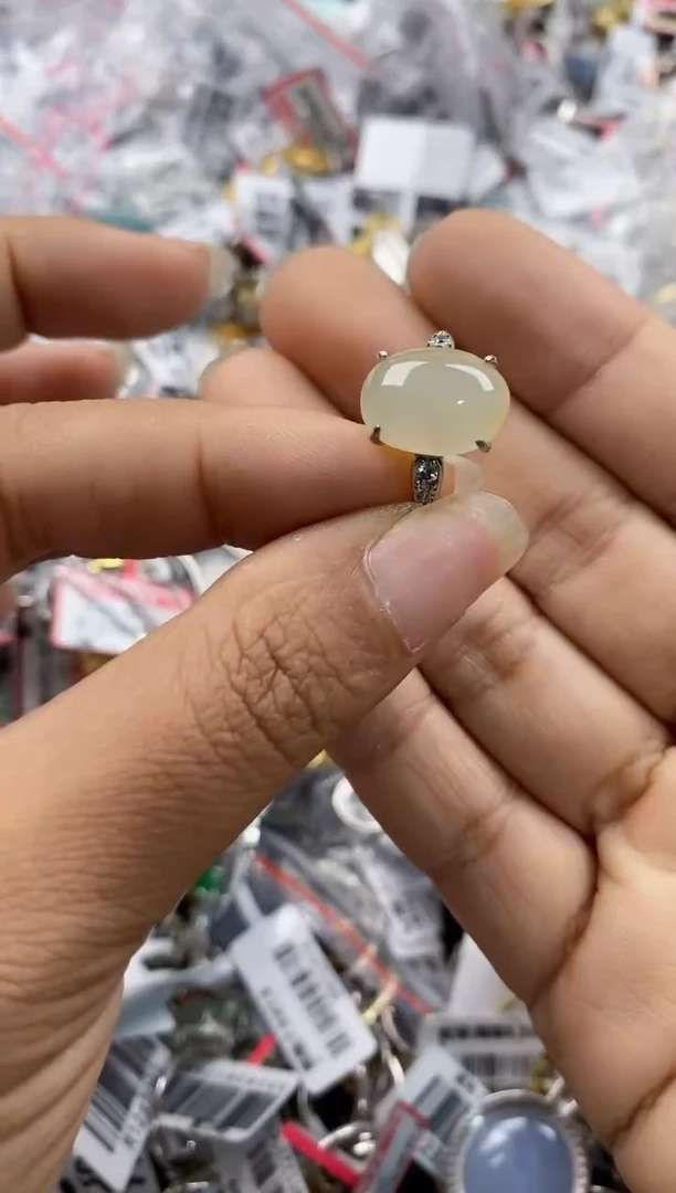 银S925镶嵌戒指翡翠8888----8