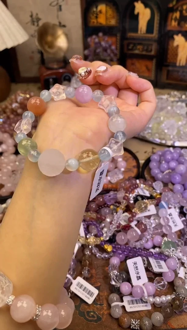 【闪购商品】水晶手链未镶嵌190多宝