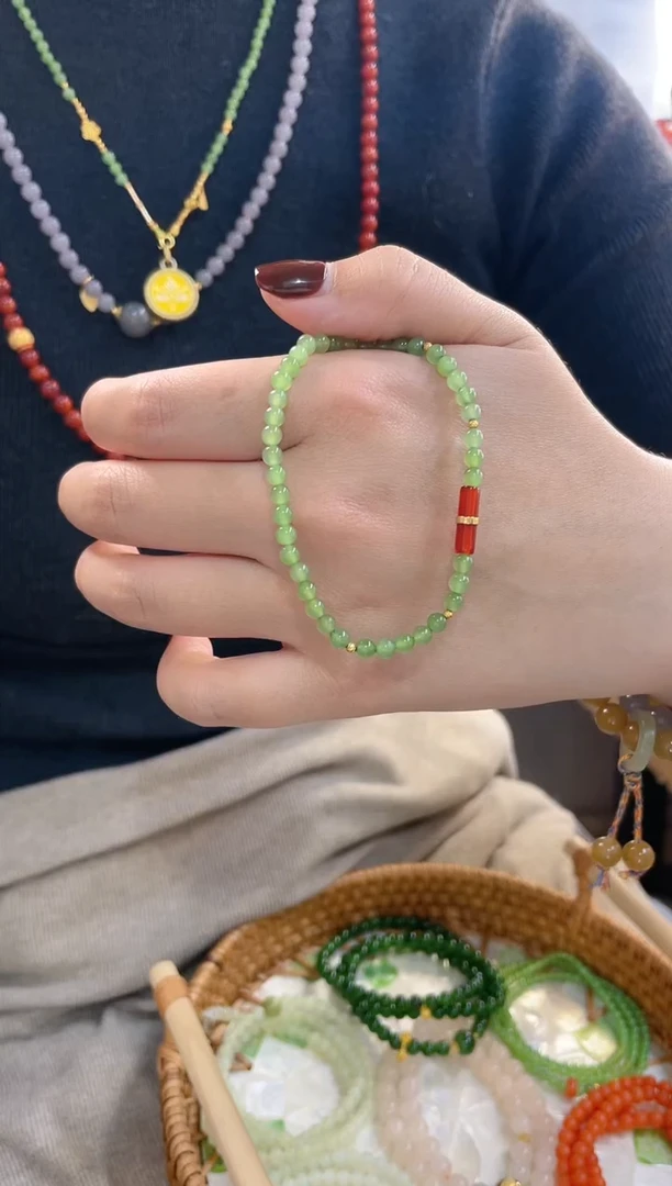 【闪购商品】和田玉手串18K金镶嵌碧玉果绿