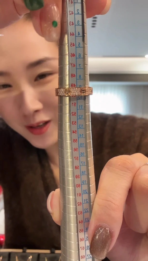 18K金镶嵌戒指/指环钻石窄版三排钻戒指11号