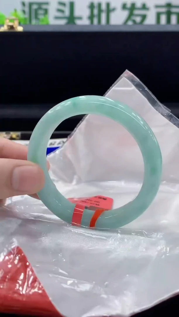 未镶嵌手镯翡翠翡翠手镯