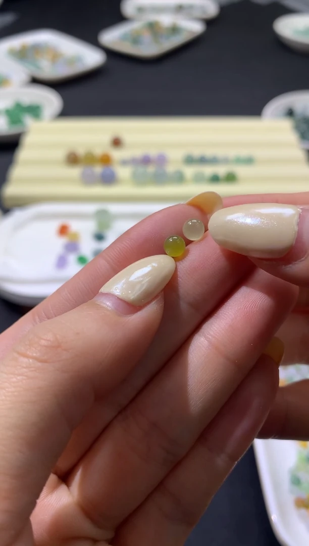 未镶嵌定制翡翠卡4.6mm