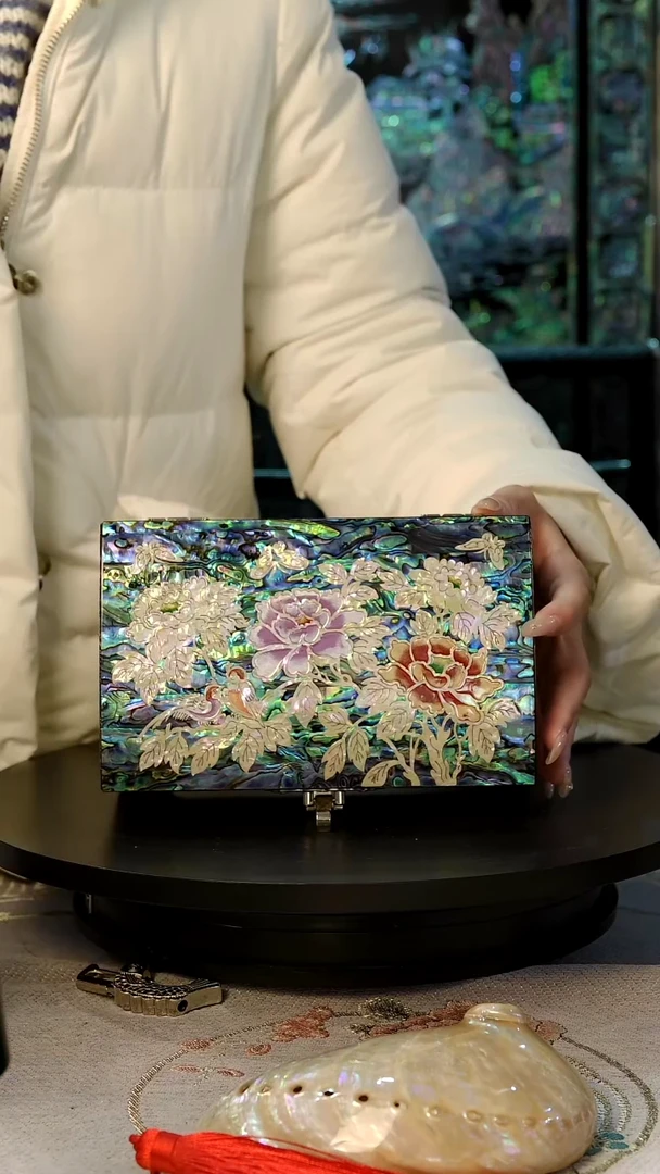 黑金鲍全满螺·弘贝雅螺钿漆器文化馆