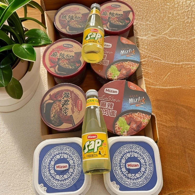 美赞26周年庆方便面活动套餐牛肉面兰州拉面麻辣粉酸辣粉柠檬饮料