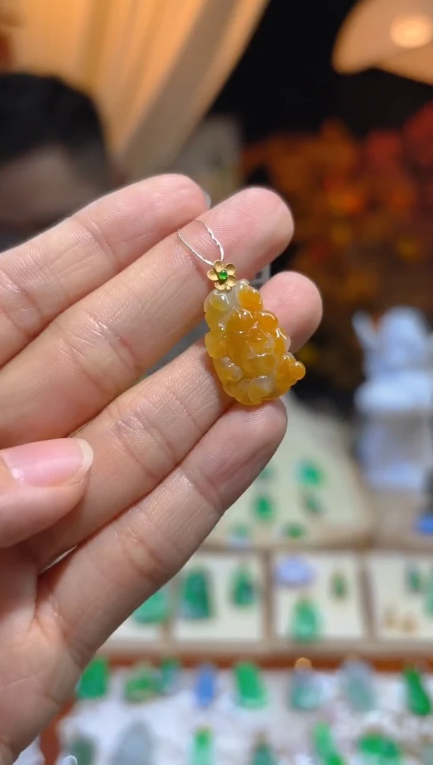 【闪购商品】翡翠颈饰18K金镶嵌假一赔三