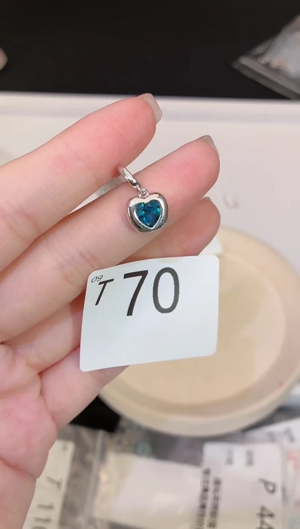 银S925镶嵌托帕石珠宝奇石多样性发一T70