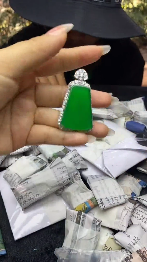 满色吊坠  所见即所得