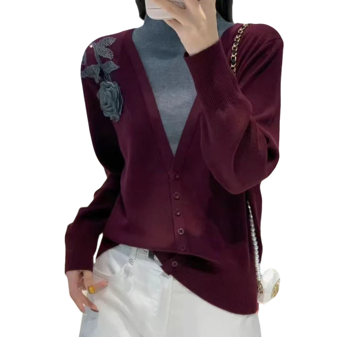 套头肩上花朵针织衫