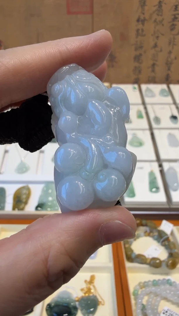 翡翠挂件未镶嵌A货翡翠多样性孤品