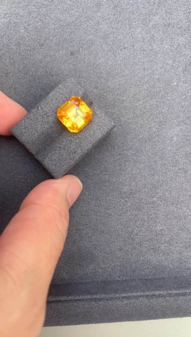 【闪购商品】蓝宝石裸石未镶嵌7ct黄蓝宝