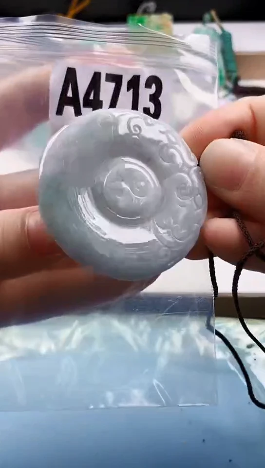 翡翠未镶嵌颈饰天然翡翠吊坠挂件