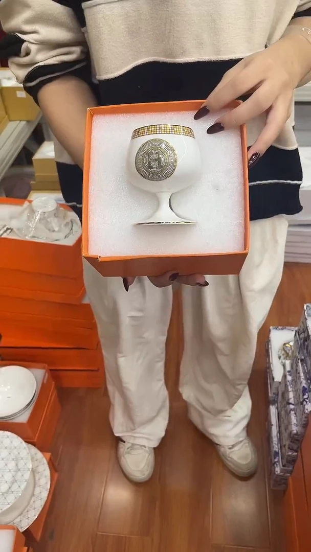 杯鸿辉家品牌瓷器，京东包邮！