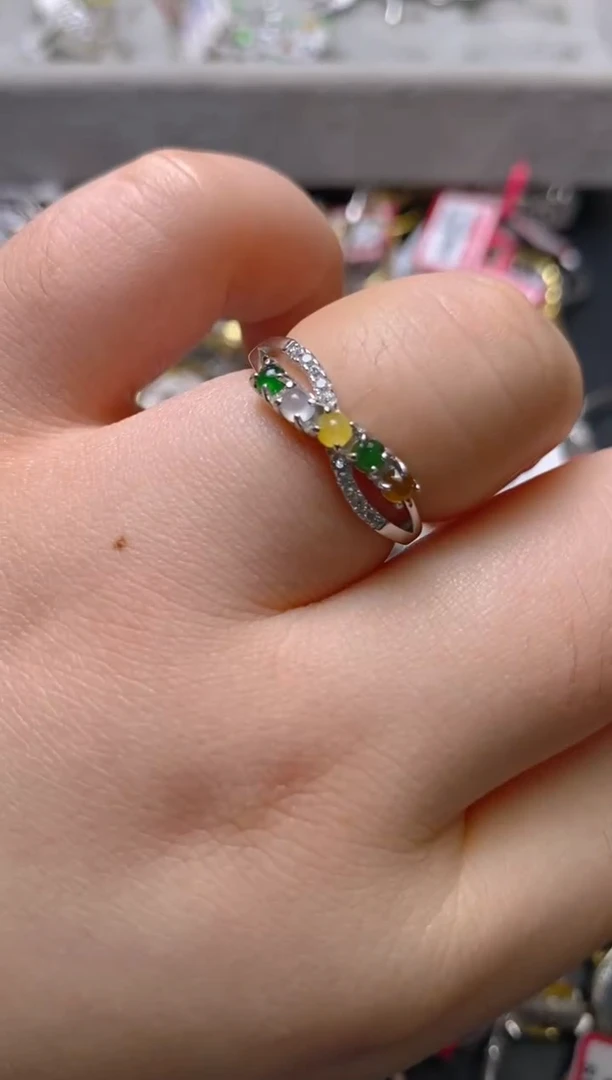 银S925镶嵌戒指翡翠百内无证书