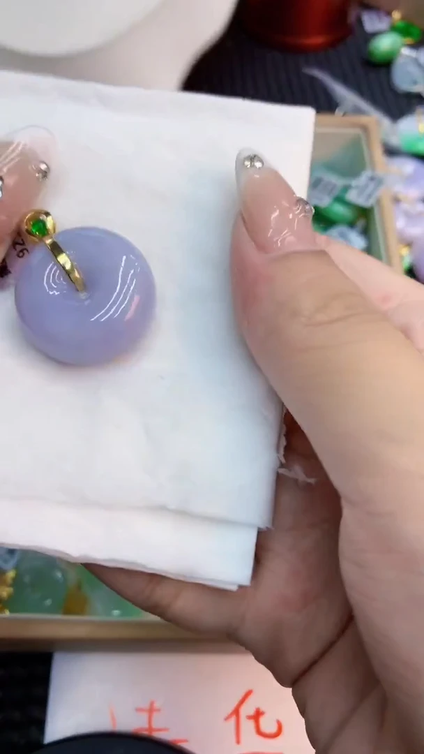 翡翠未镶嵌吊坠(不含链)1