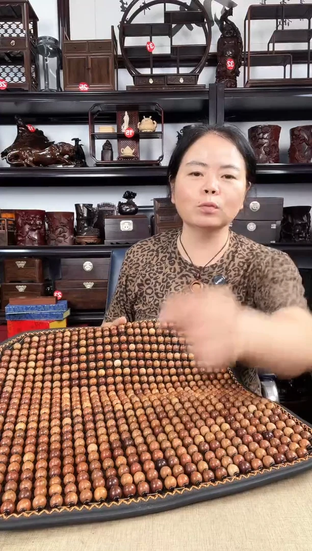 木坐垫老李红木工艺品