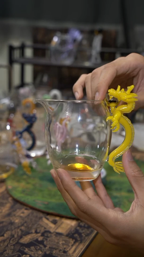 黄龙二代加纯银滤嘴加杯垫 晶焱金标