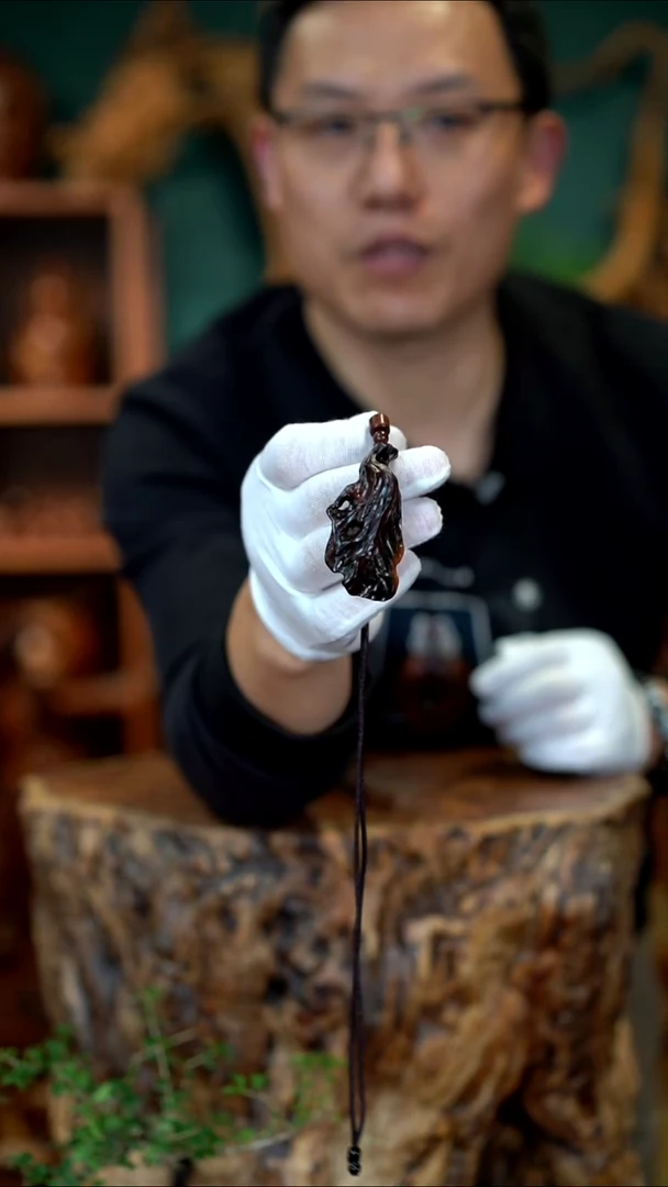 枣木雷击枣木雷晶叶子吊坠