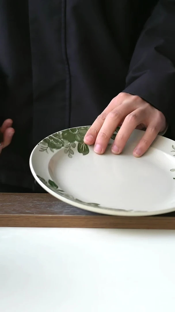 【闪购商品】陶瓷微瑕绿色蔓迪深盘@4-2@