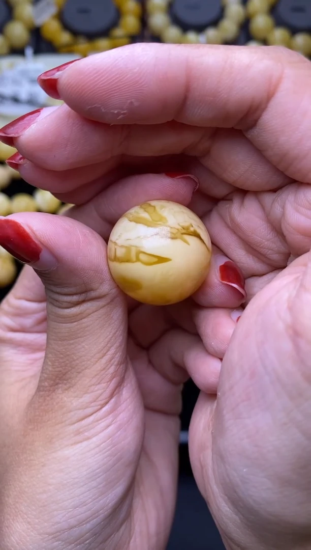 未镶嵌琥珀裸石大小姐珠宝225