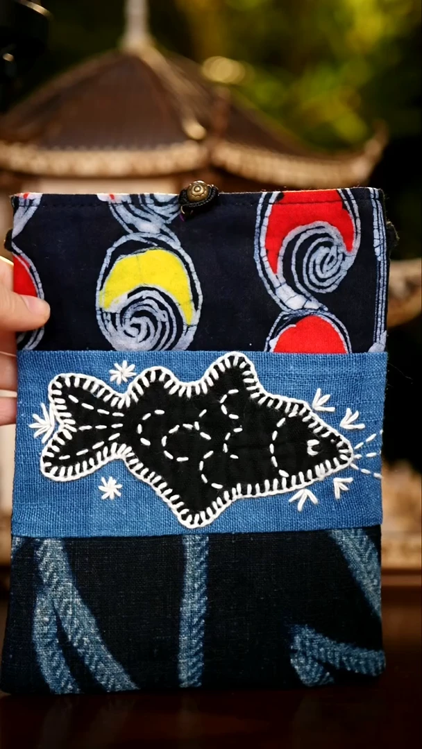 刺绣私人定制苗族手工A809