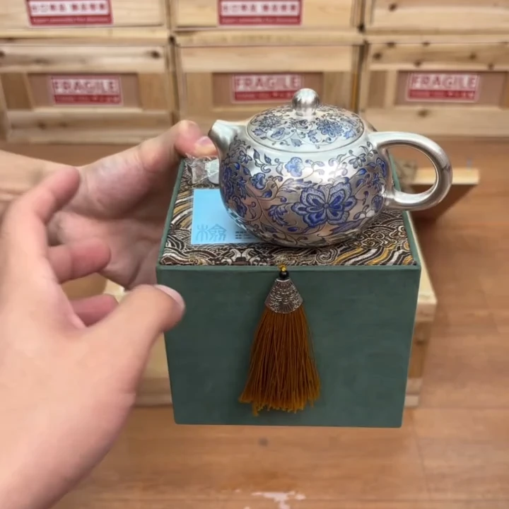 【闪购商品】缠枝莲西施壶