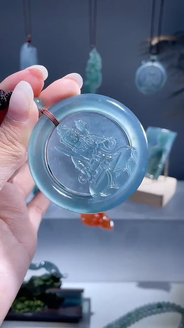 颈饰未镶嵌翡翠挂件