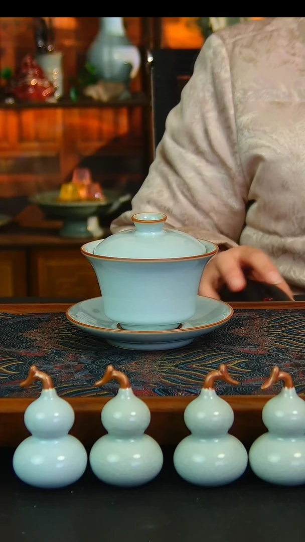 瓷片天青马蹄盖碗不完美