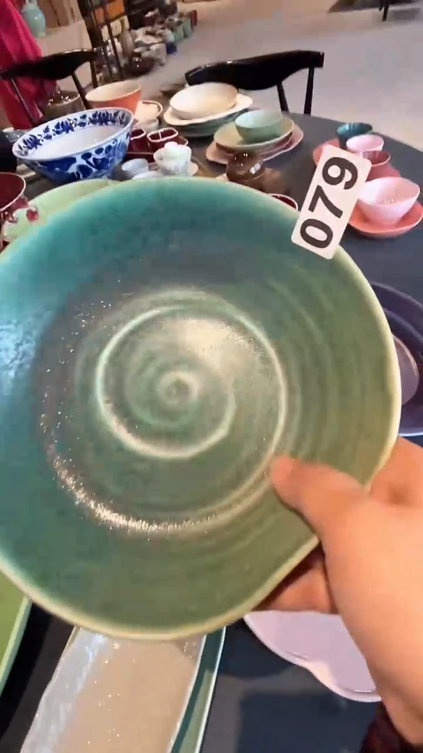 【闪购商品】碗079绿结晶异型盘
