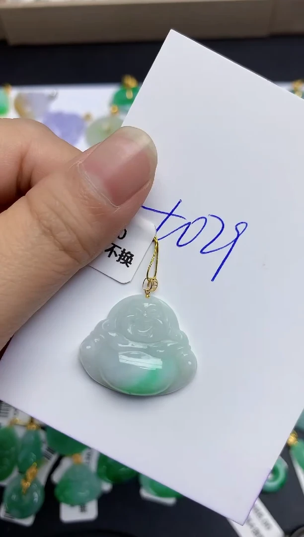 翡翠18K金镶嵌颈饰11111111