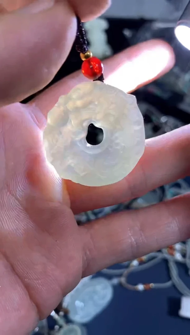 【闪购商品】蛇纹石玉颈饰未镶嵌岫玉