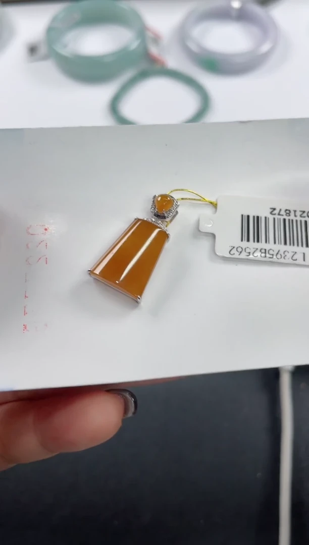 颈饰未镶嵌翡翠基地发货H8971