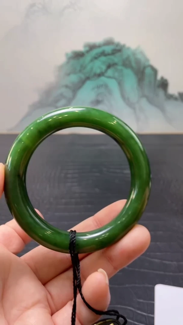 未镶嵌手镯和田玉（碧玉）牛*听55