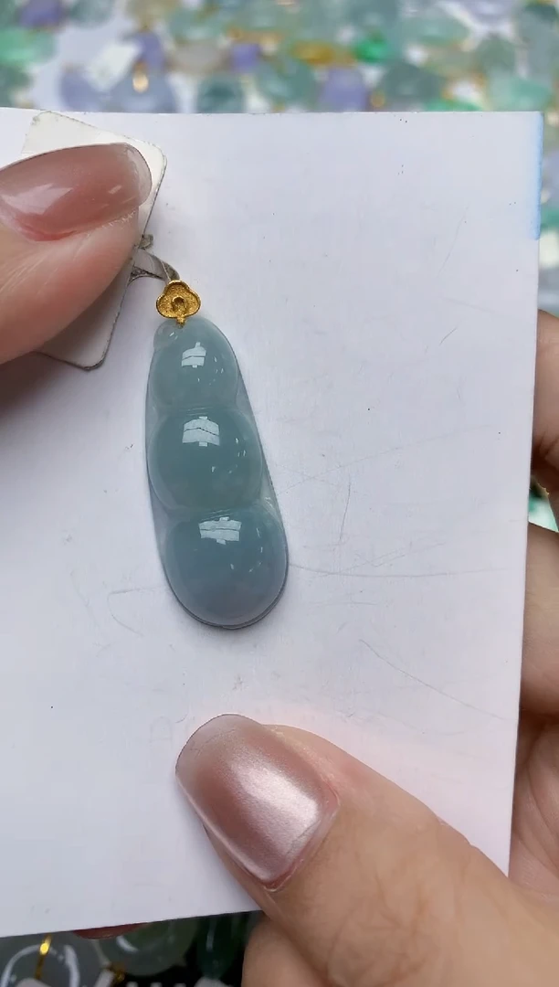 翡翠18K金镶嵌颈饰天然缅甸A货翡翠