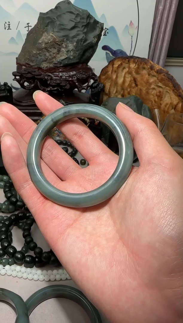 未镶嵌手串和田玉Z****r新疆青花手镯