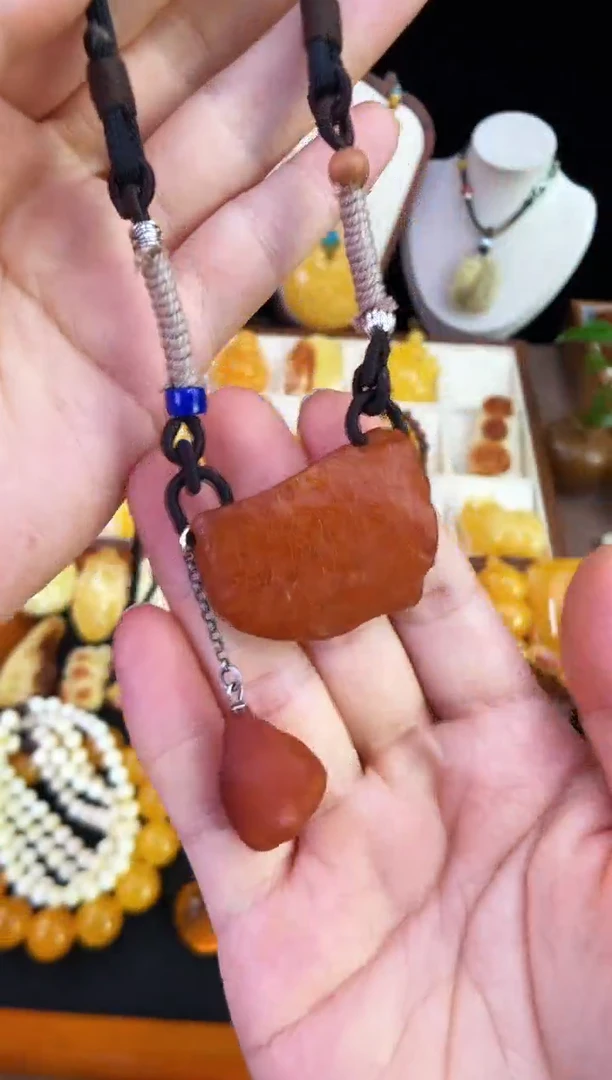 琥珀未镶嵌珠宝奇石柒月