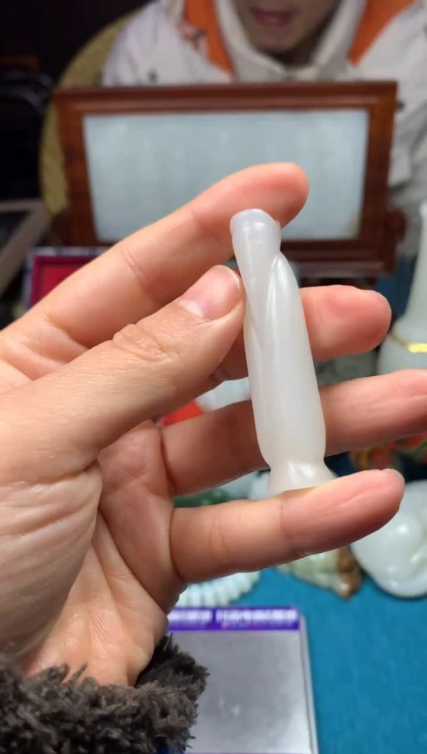 颈饰未镶嵌和田玉拍一发一