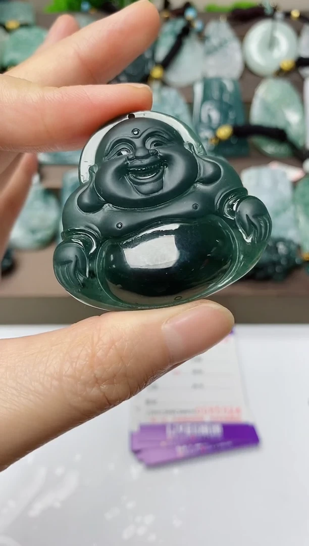 翡翠未镶嵌颈饰