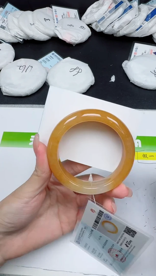 未镶嵌手镯石英质玉0285-5556