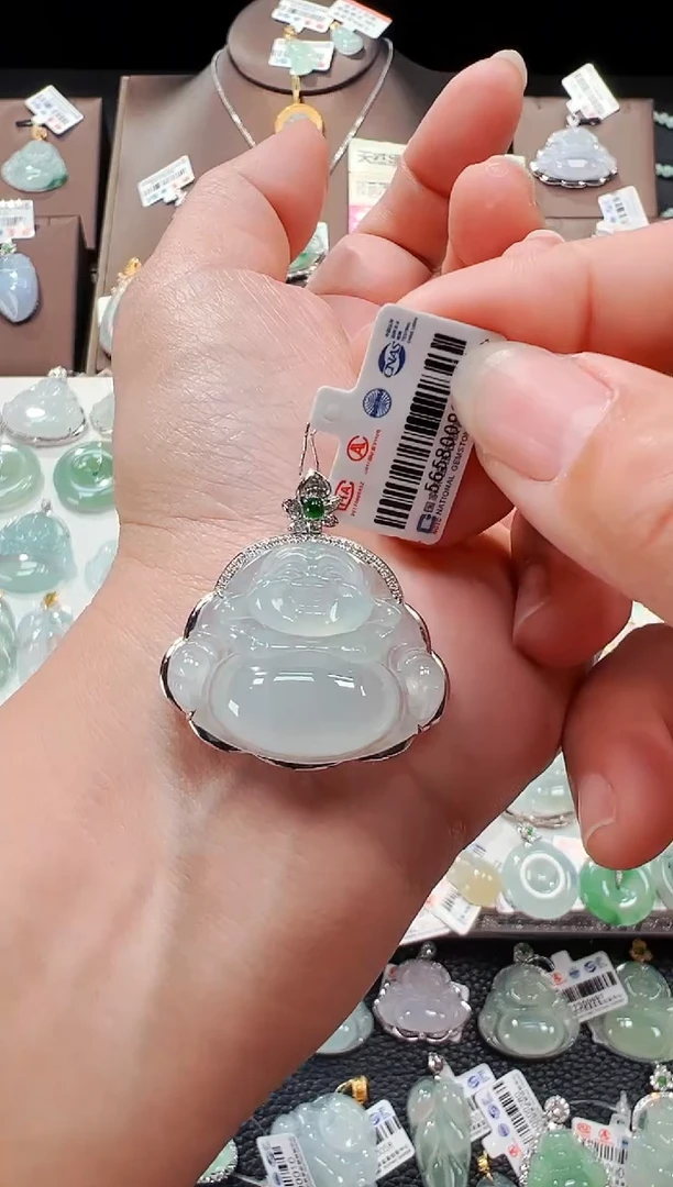 【闪购商品】翡翠吊坠(不含链)18K金镶嵌佛公吊坠996