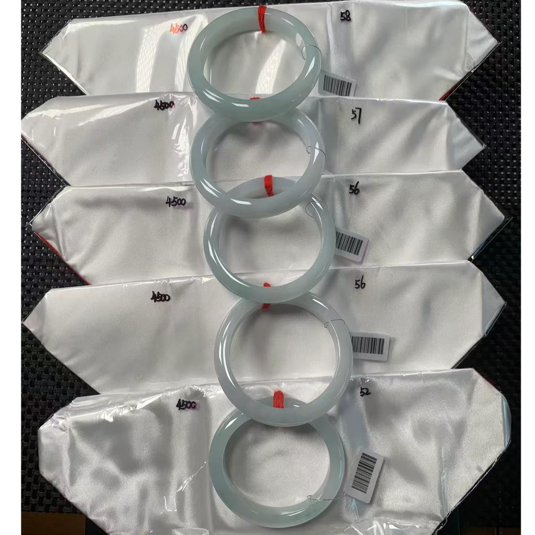 翡翠A货0手镯多样性发货，发一件