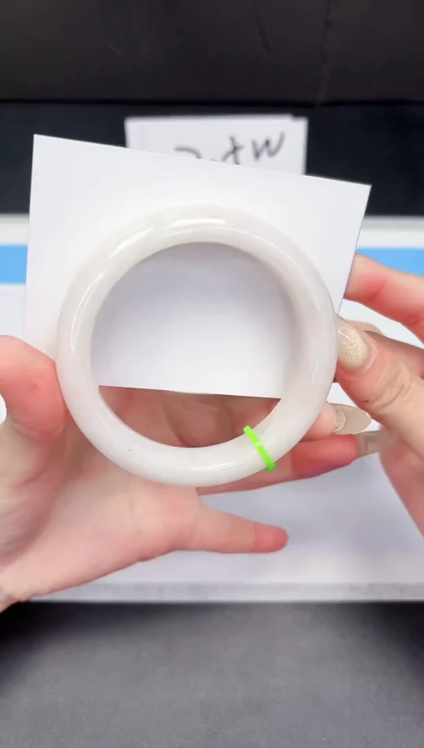 【闪购商品】和田玉手镯未镶嵌158-58.8