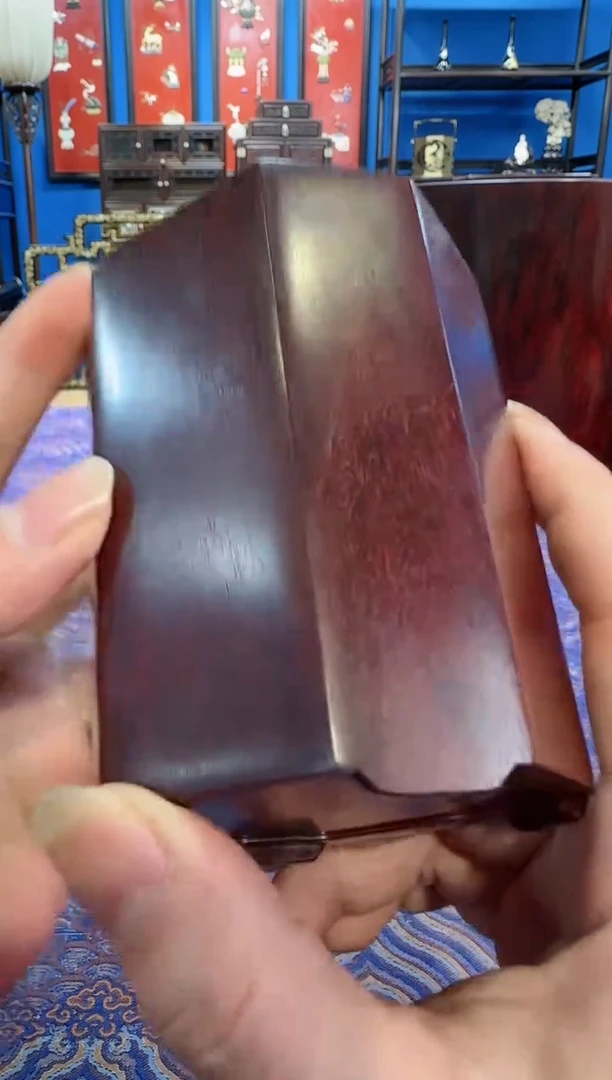 【闪购商品】紫檀木类成套家具笔筒