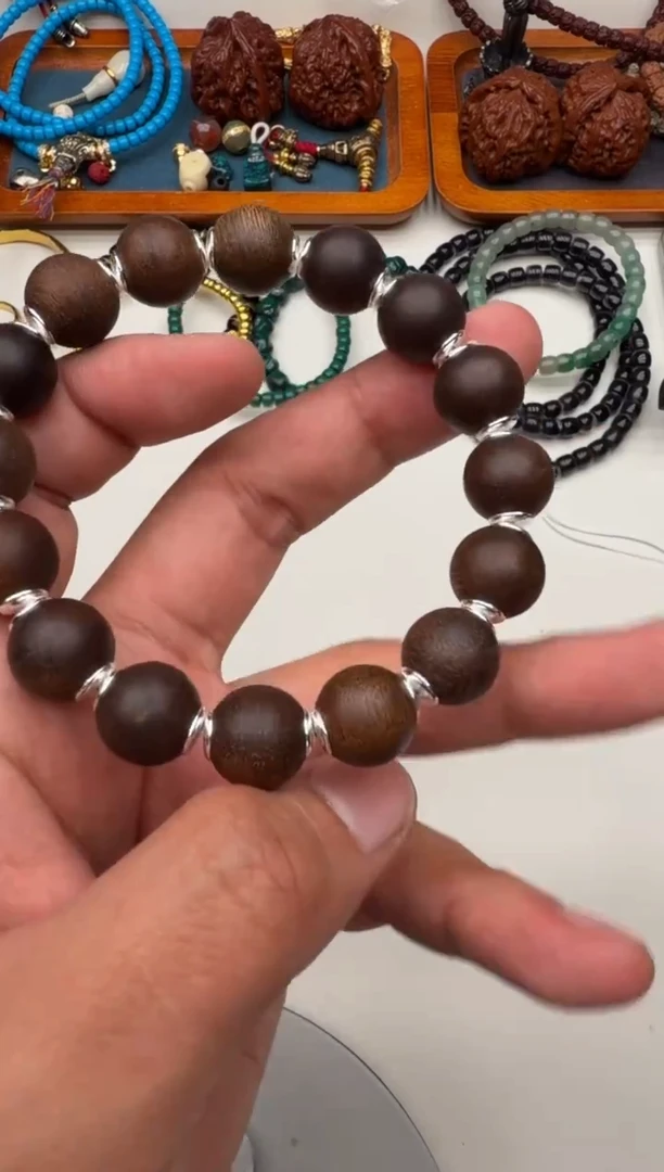 沉香手串12mm圆珠带盾