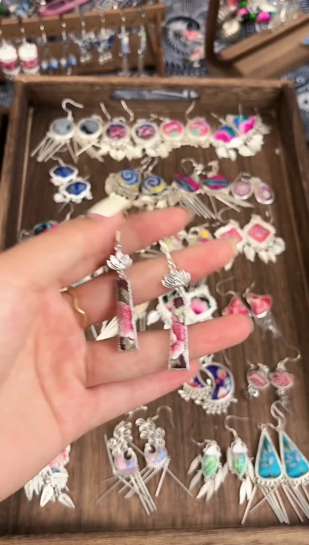 织绣民族风非遗老绣饰品171